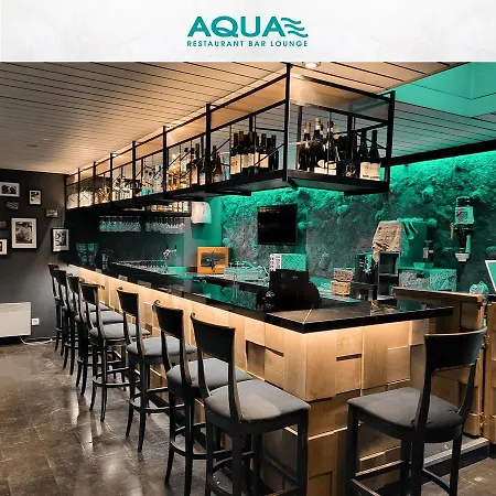 Swiss Army Night / Militaerbunker 胶囊旅馆