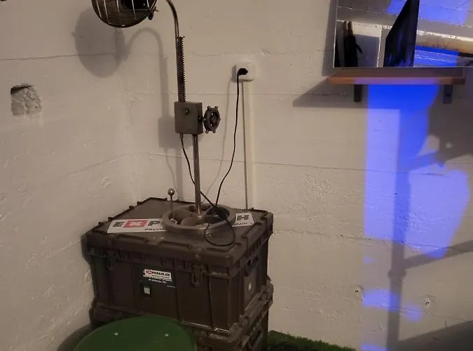 Swiss Army Night / Militaerbunker Hotel kapsułowy St. Margrethen