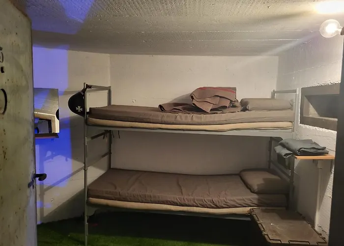 Hotel a capsule Swiss Army Night / Militaerbunker St. Margrethen